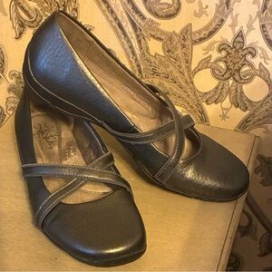 Life Stride Pewter Flats with Cross-Strap Design